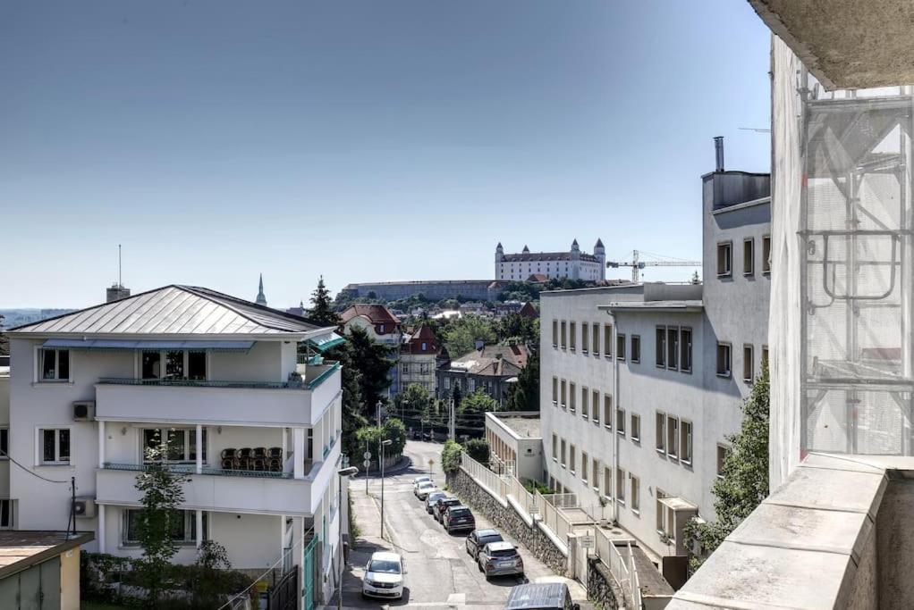 3min2centre - 2 Bedroom Garage, View Appartamento